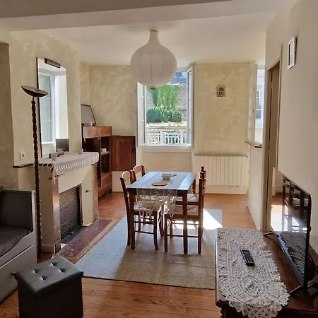 Villa Spacieuse Maison De - Quartier Calme - 10 Personnes Oloron-Sainte-Marie